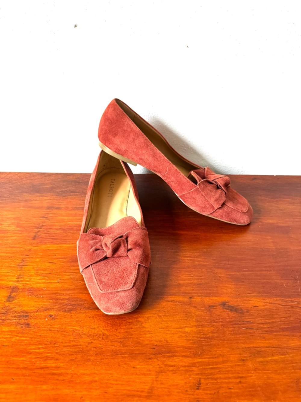 Talbots Jane Dusty Pink Suede Knot Loafers / Flats Size 9.5AA